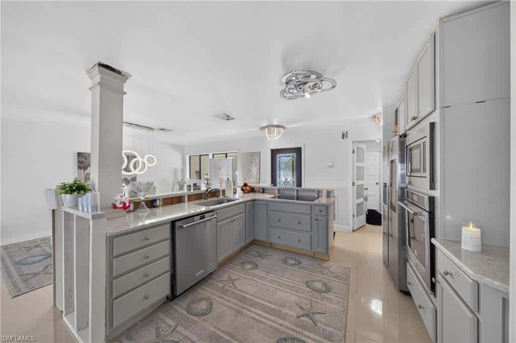13402 Marquette Blvd, Fort Myers, photo 4