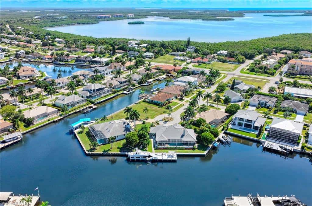 60 Covewood Ct, Marco Island, photo 5