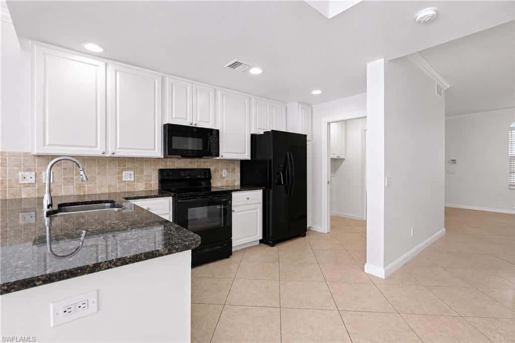3564 Islandwalk Cir, Naples, photo 17