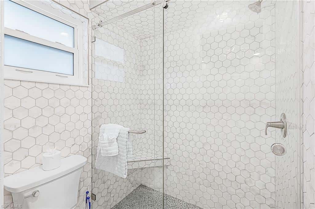 12088 Boat Shell Dr, Matlacha Isles, photo 17
