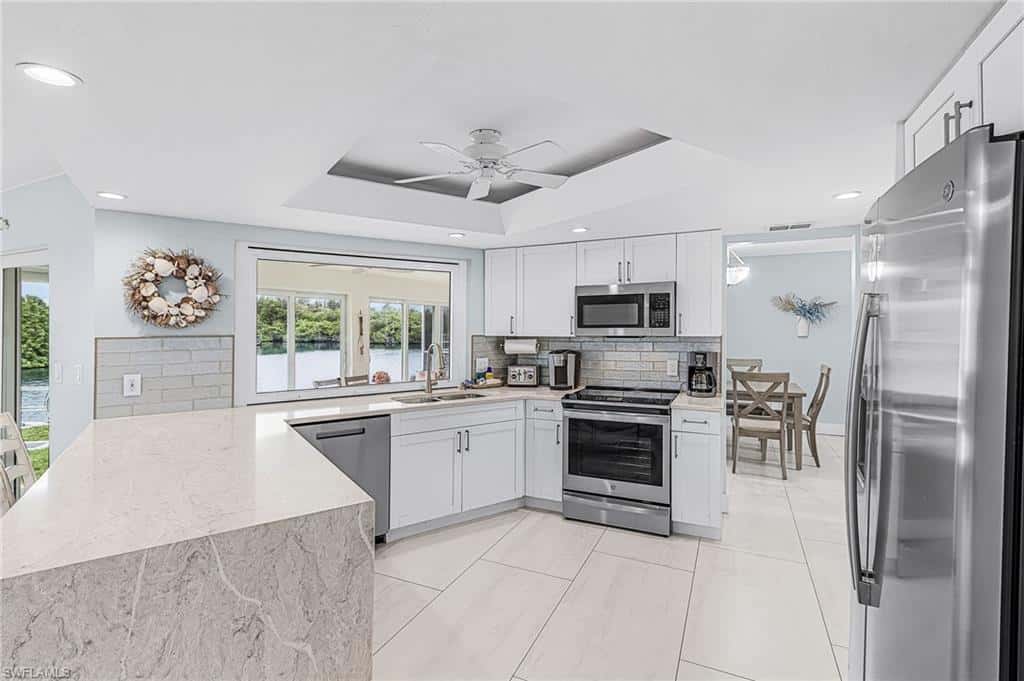 12088 Boat Shell Dr, Matlacha Isles, photo 9