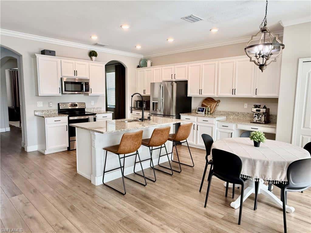 3302 Pasadena Ct, Fort Myers, photo 4
