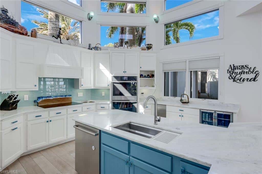 831 Caxambas Dr, Marco Island, photo 5