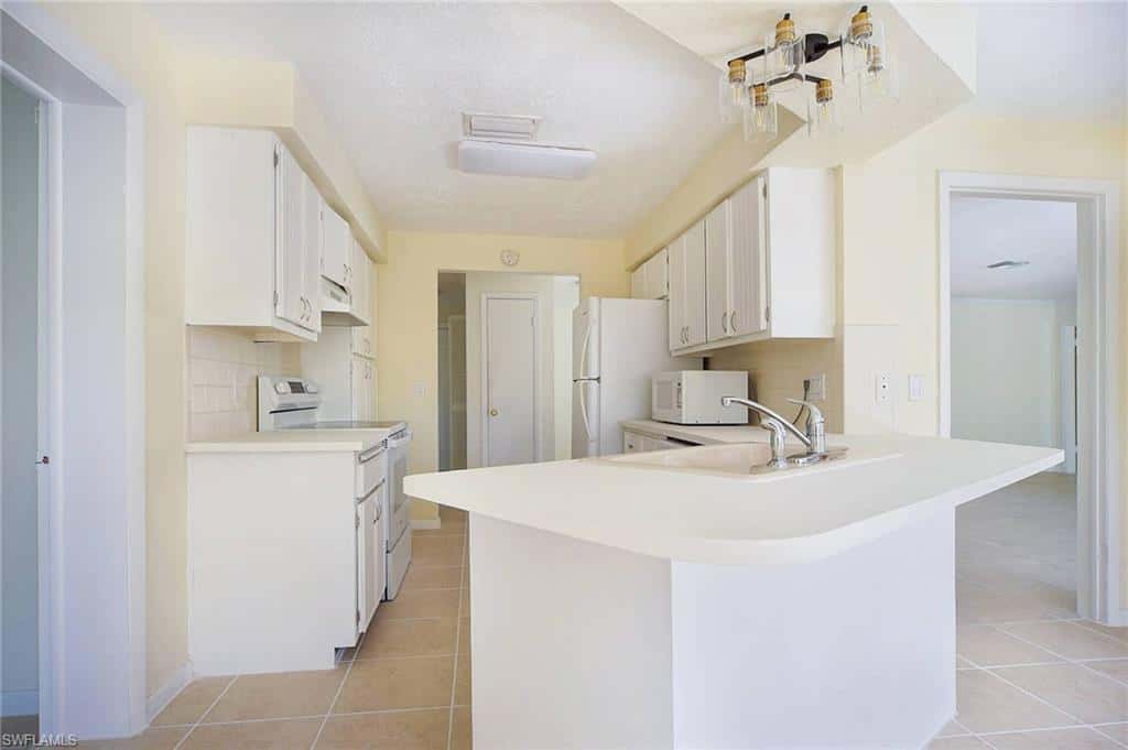 5661 Eichen Cir, Fort Myers, photo 17