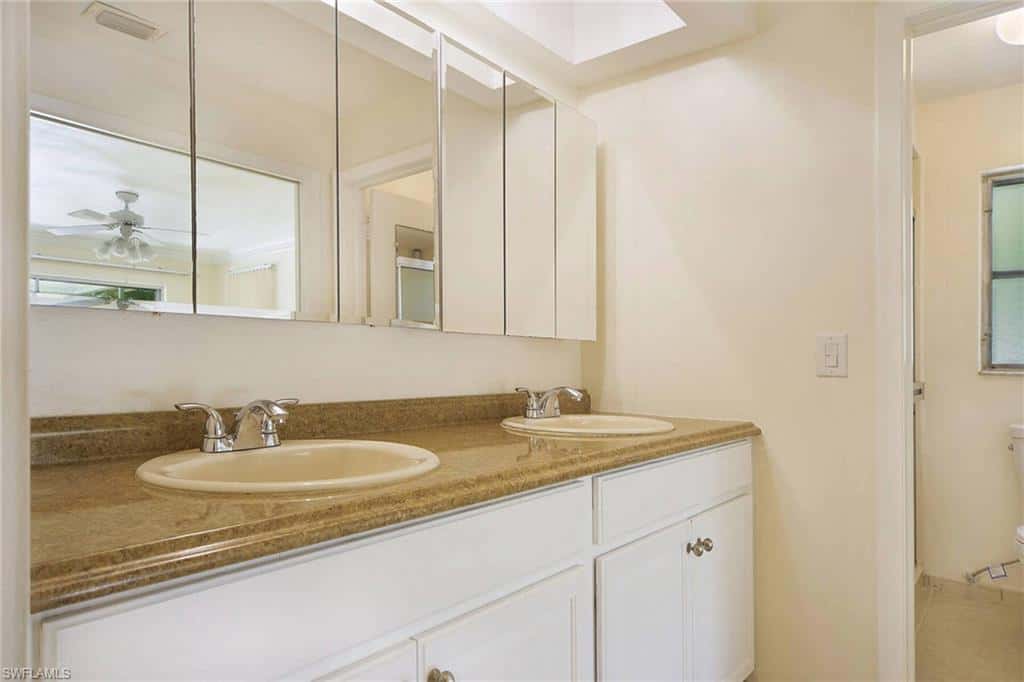 5661 Eichen Cir, Fort Myers, photo 9