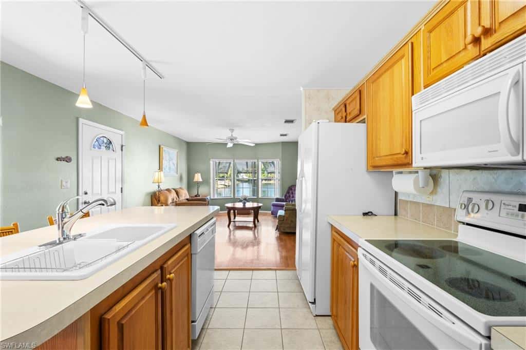 289 Riverwood Rd, Naples, photo 18