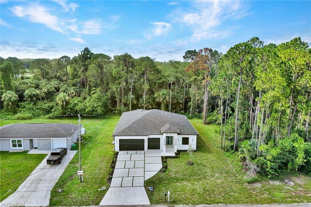 8027 Royal Cir, Labelle, photo 5