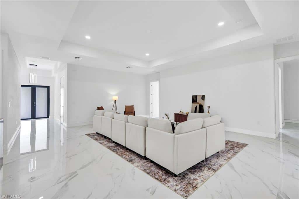 8027 Royal Cir, Labelle, photo 10