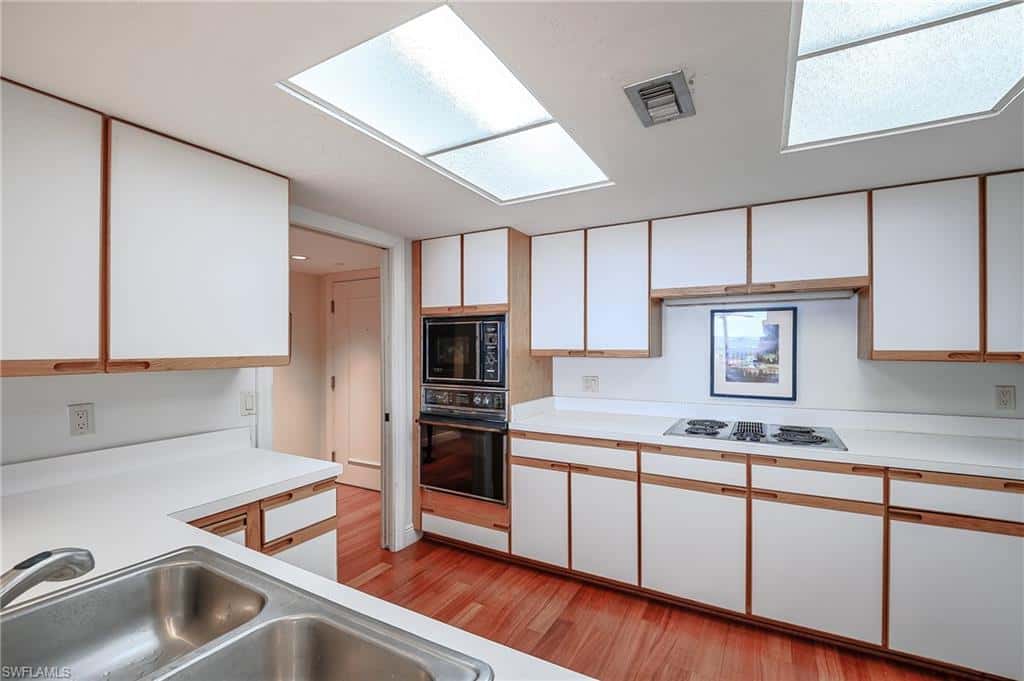 5601 Turtle Bay Dr #1203, Naples, photo 6