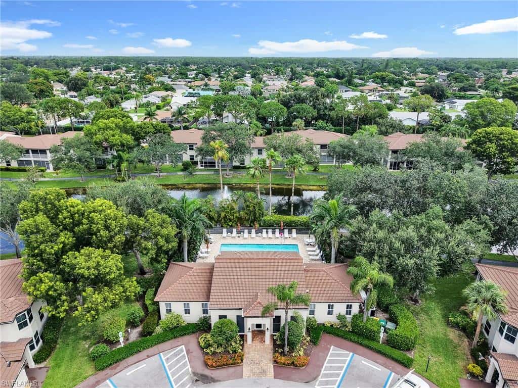 1100 Diamond Cir #1104, Naples, photo 39
