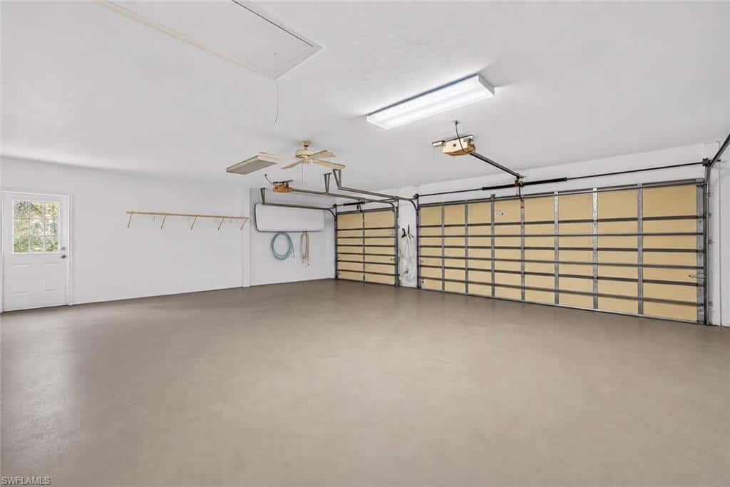 700 Hollybriar Ln, Naples, photo 28