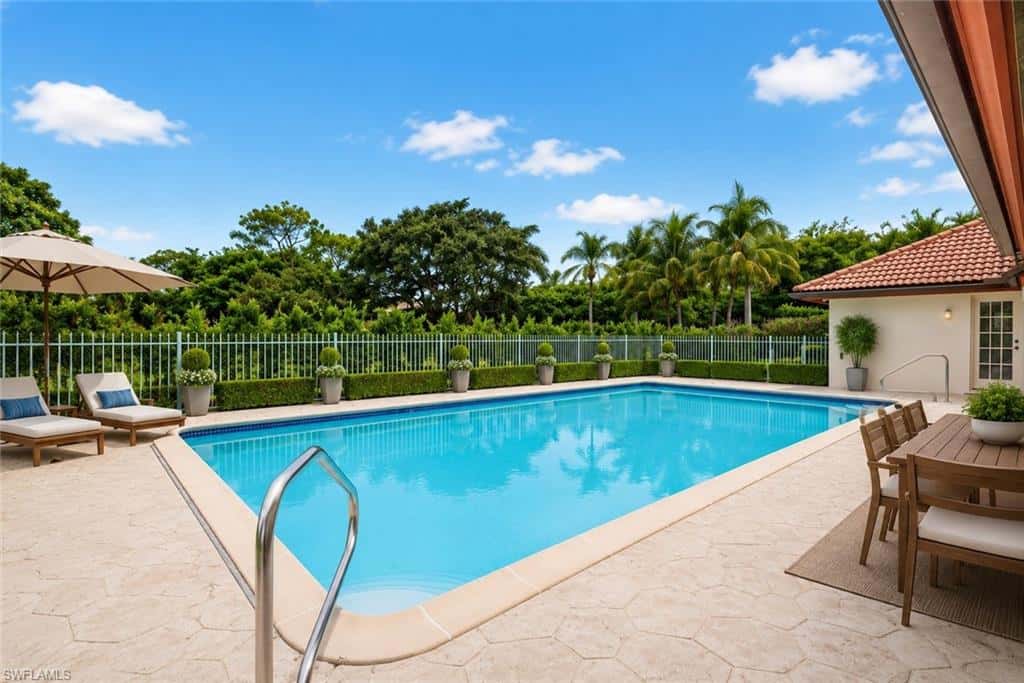 700 Hollybriar Ln, Naples, photo 9