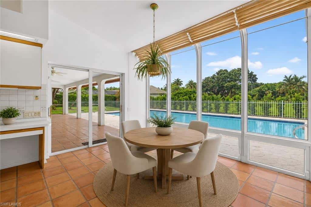 700 Hollybriar Ln, Naples, photo 18