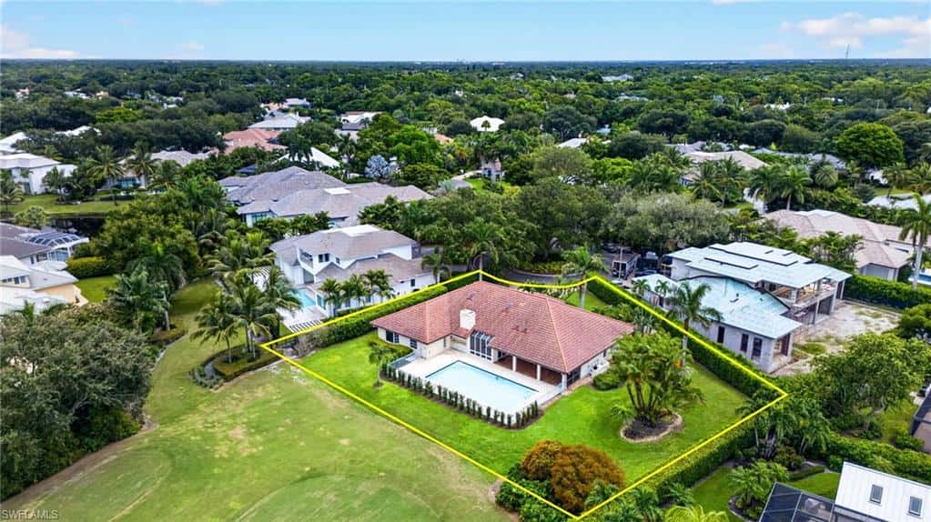 700 Hollybriar Ln, Naples, photo 4