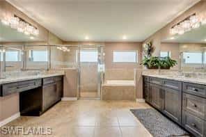 1042 32nd Pl, Cape Coral, photo 5