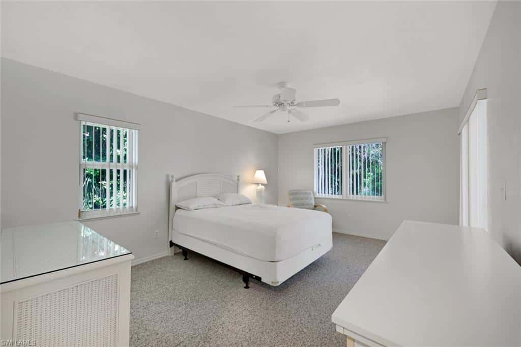 2207 Imperial Golf Co Blvd, Naples, photo 12