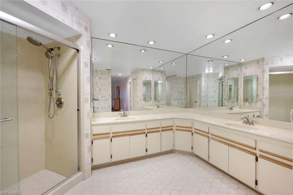 2207 Imperial Golf Co Blvd, Naples, photo 10