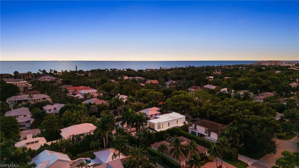 376 1st Ave, Naples, photo 49