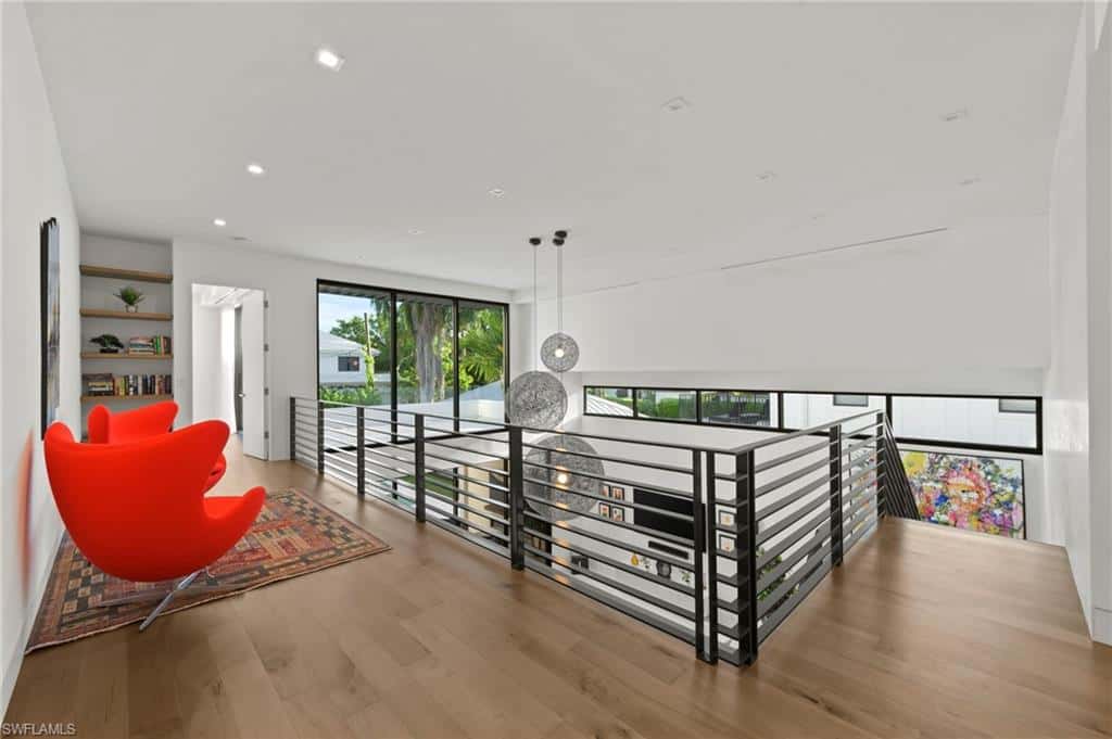 376 1st Ave, Naples, photo 33
