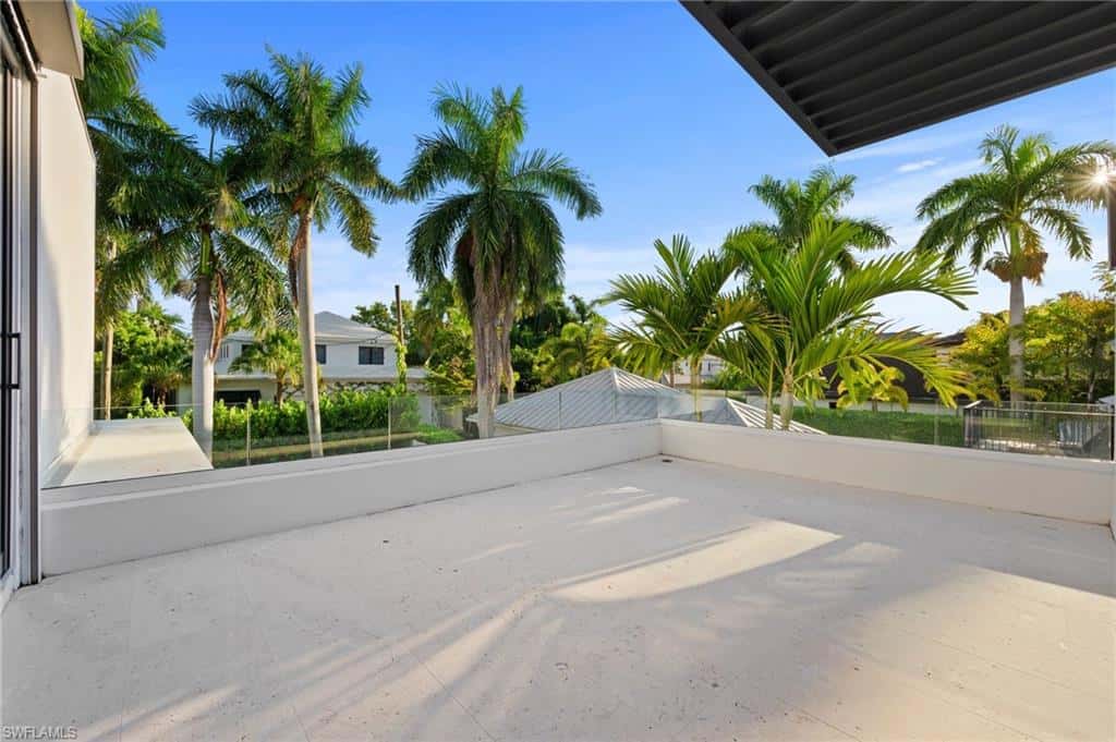 376 1st Ave, Naples, photo 41