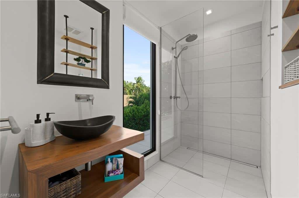 376 1st Ave, Naples, photo 45