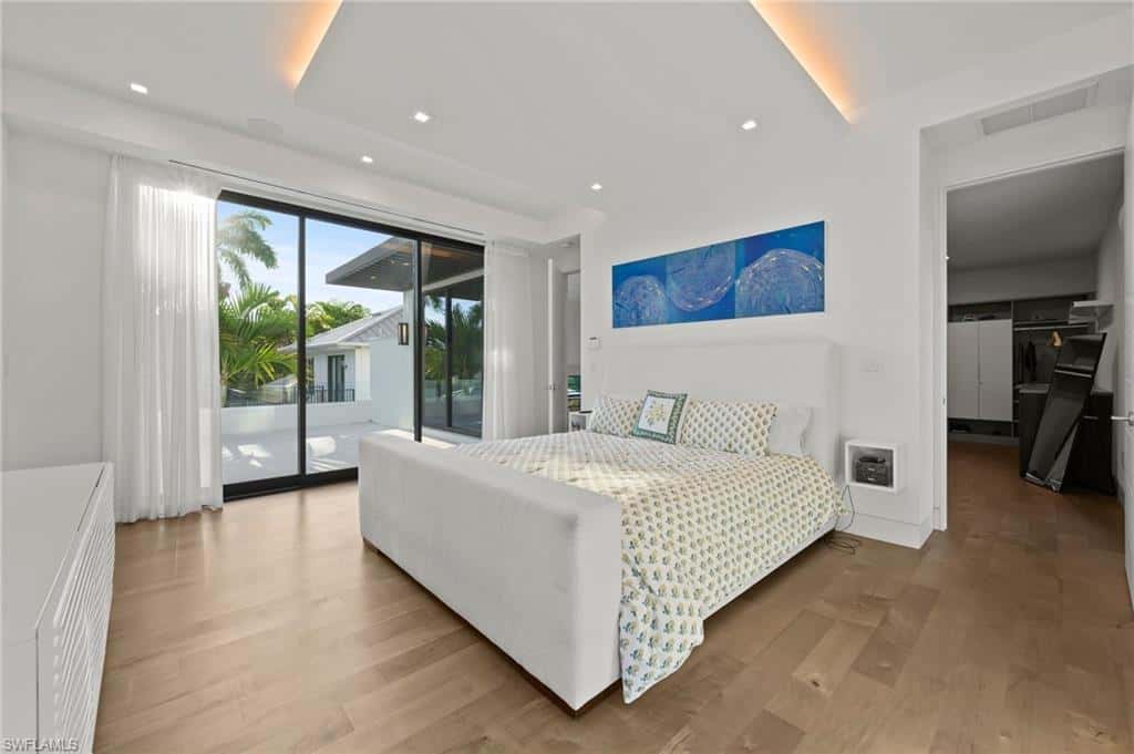 376 1st Ave, Naples, photo 35