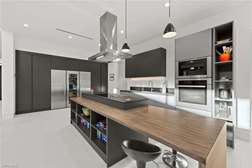 376 1st Ave, Naples, photo 21
