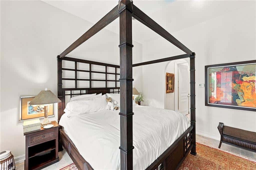 9154 Torrefino Ct, Naples, photo 34