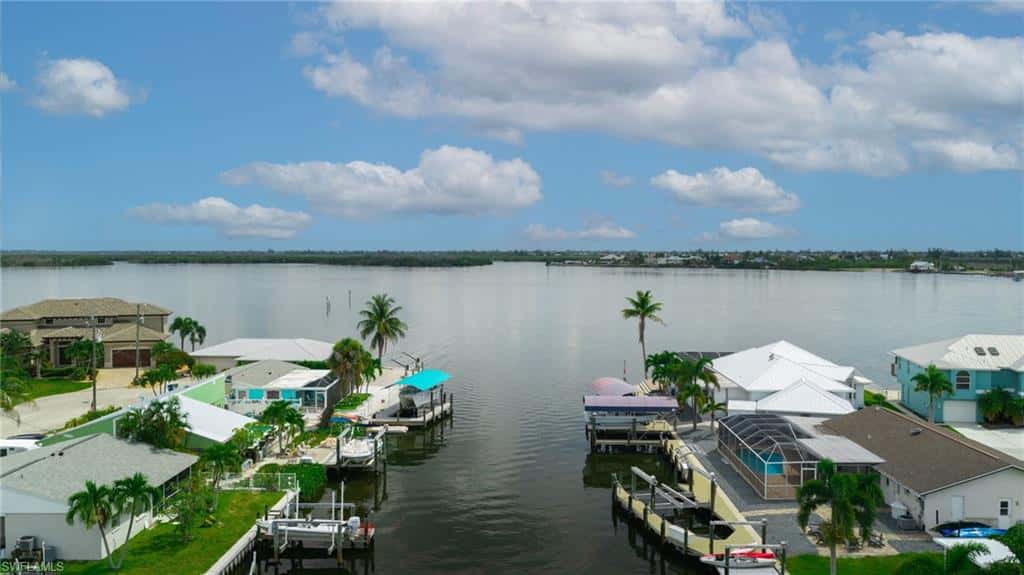 2574 Bayshore Dr, Matlacha, photo 4