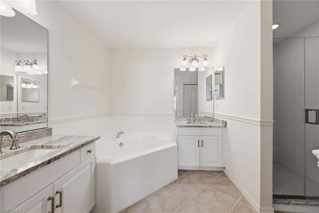 3485 Grand Cypress Dr #102, Naples, photo 8
