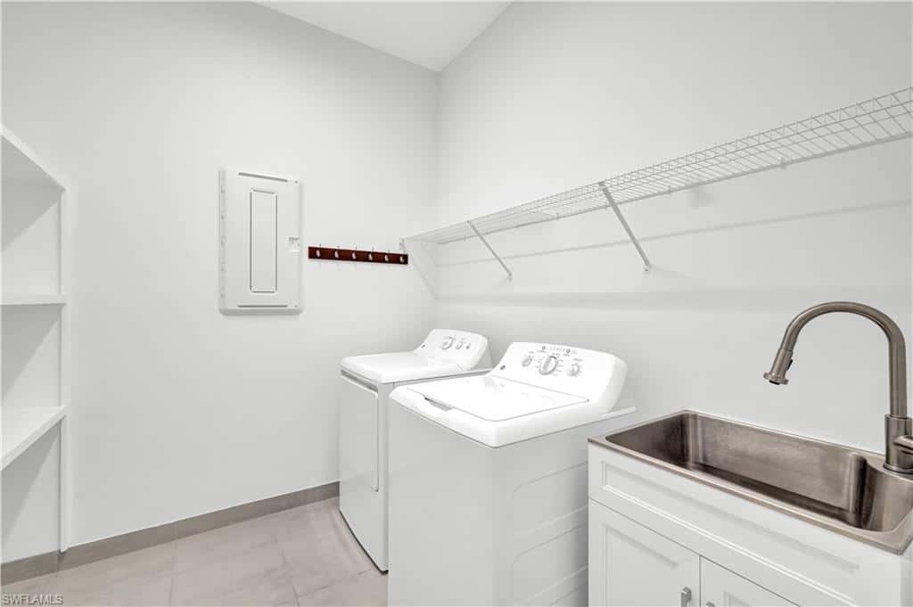 12261 Windamere Trl, Naples, photo 36