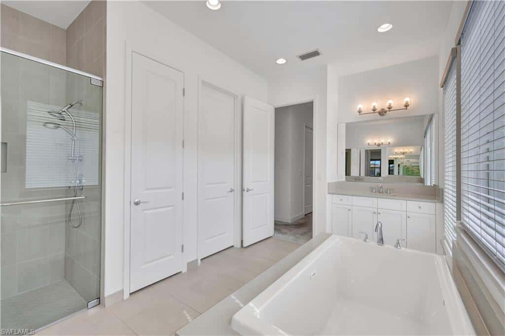 12261 Windamere Trl, Naples, photo 32