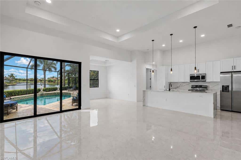 121 Gleason Pkwy, Cape Coral, photo 9