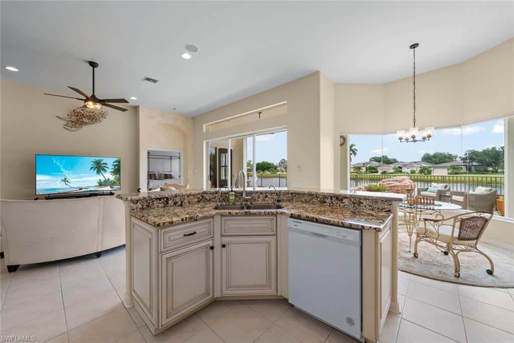 7904 Glenfinnan Cir, Fort Myers, photo 15