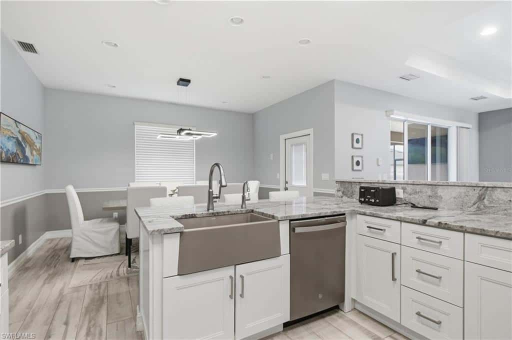 219 12th Ln, Cape Coral, photo 12