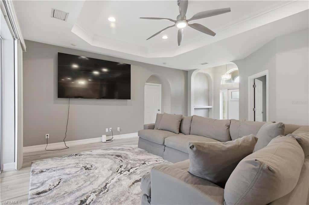 219 12th Ln, Cape Coral, photo 7