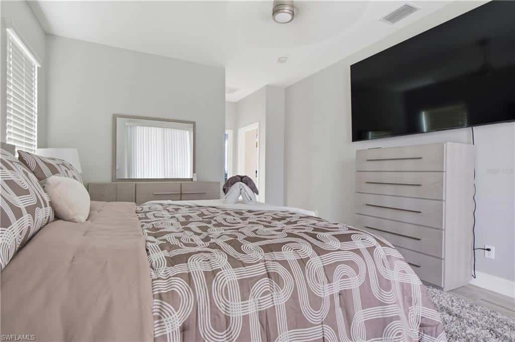 219 12th Ln, Cape Coral, photo 20