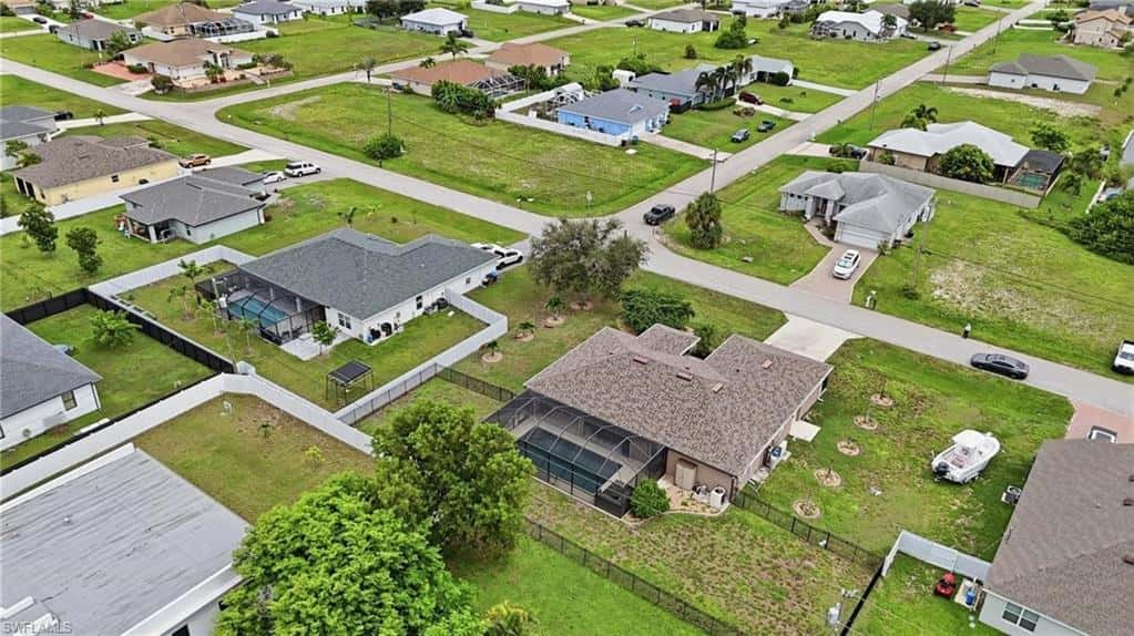 219 12th Ln, Cape Coral, photo 49