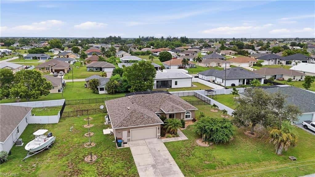 219 12th Ln, Cape Coral, photo 45