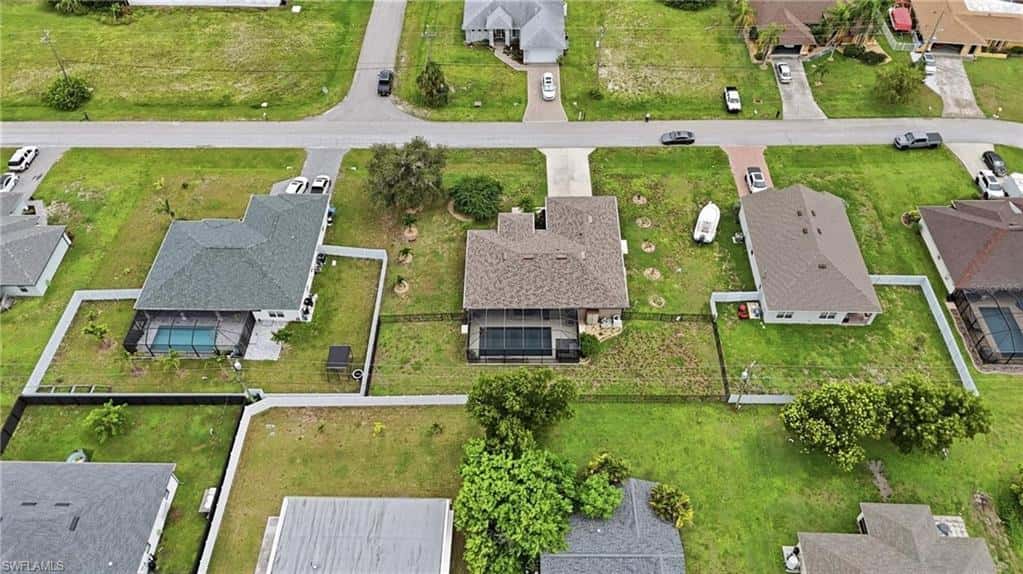 219 12th Ln, Cape Coral, photo 48