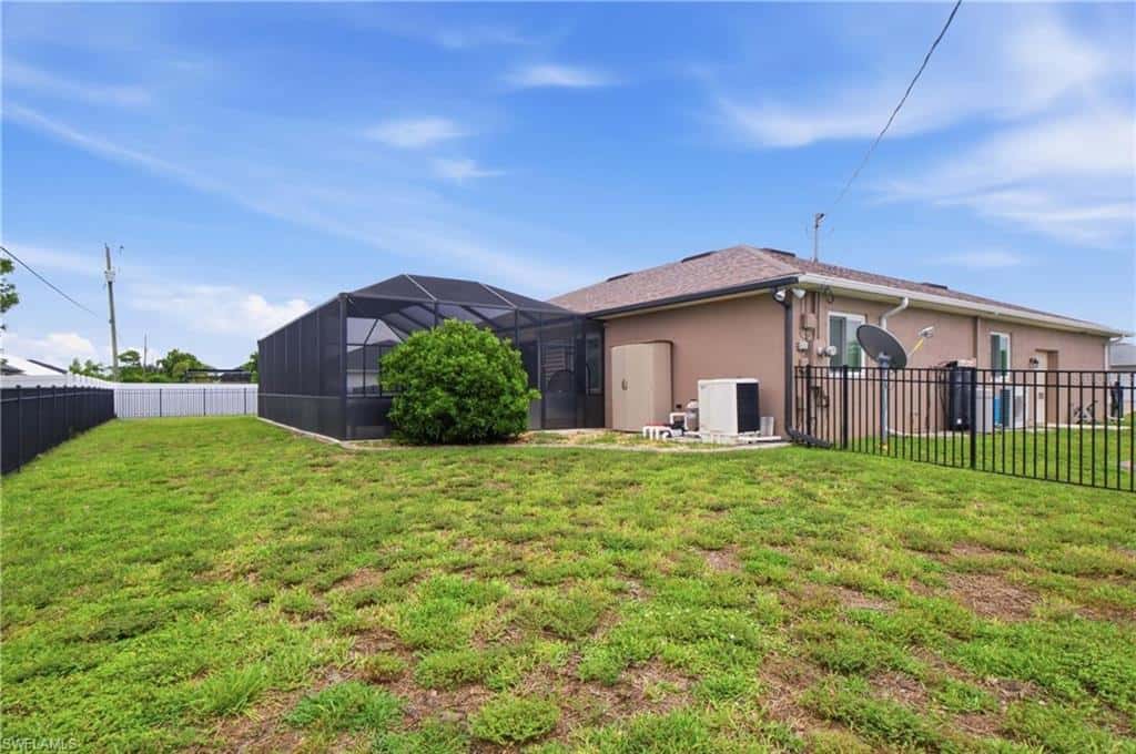 219 12th Ln, Cape Coral, photo 44