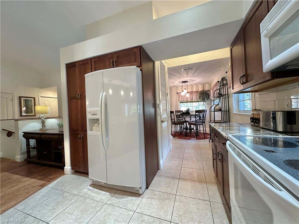 354 Dover Pl #202, Naples, photo 6