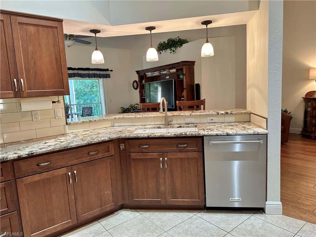 354 Dover Pl #202, Naples, photo 7