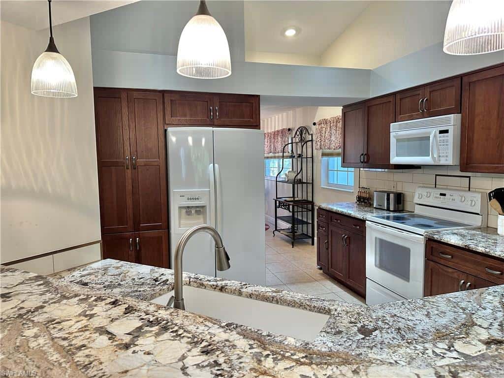 354 Dover Pl #202, Naples, photo 8