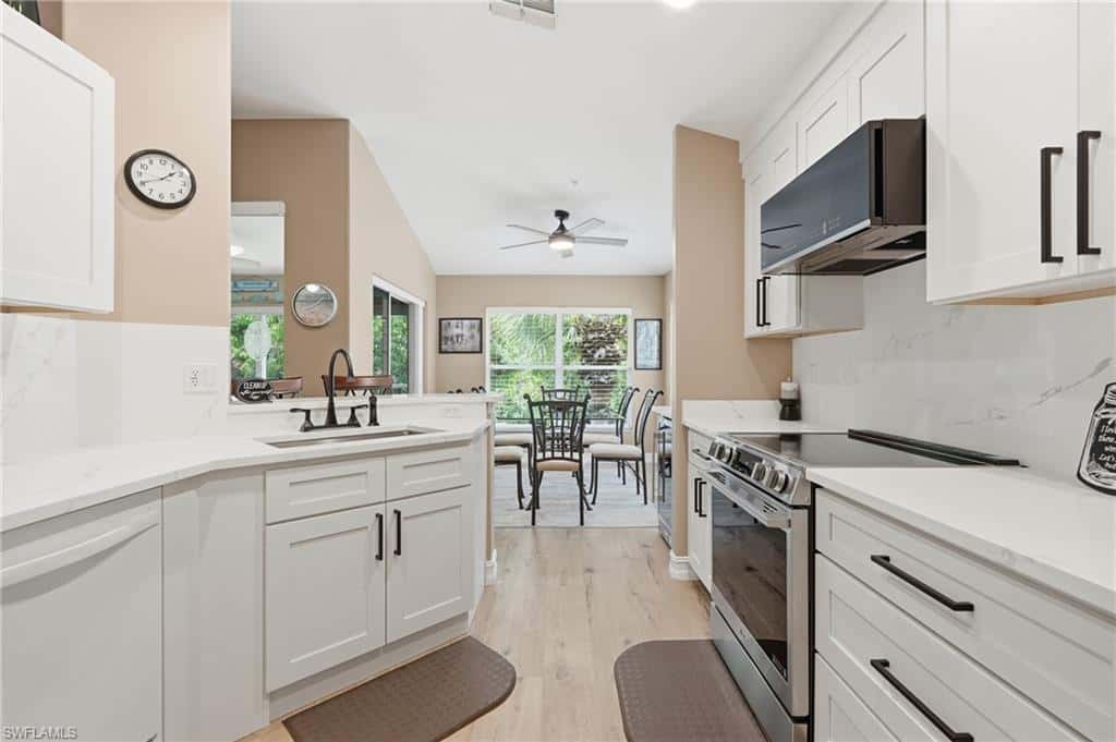 710 Tarpon Cove Dr #203, Naples, photo 6