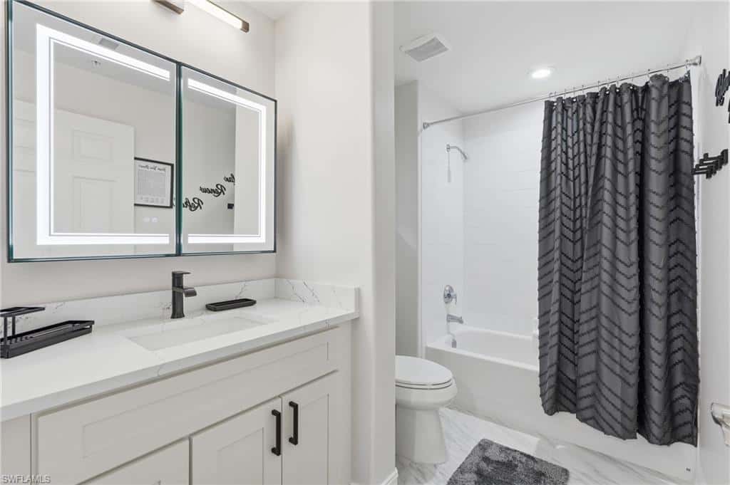 710 Tarpon Cove Dr #203, Naples, photo 34