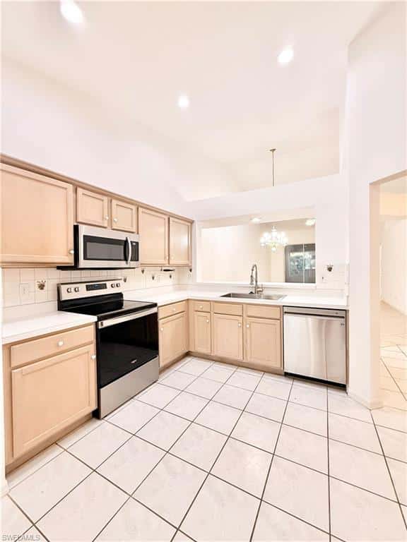 7001 Lone Oak Blvd, Naples, photo 10