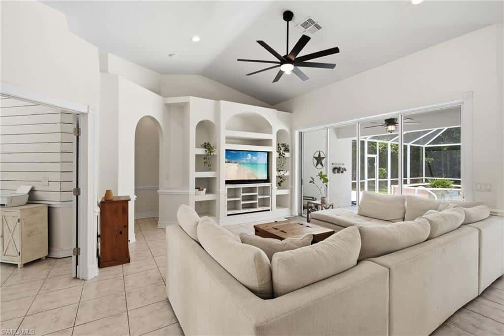 5791 Golden Gate Pkwy, Naples, photo 5