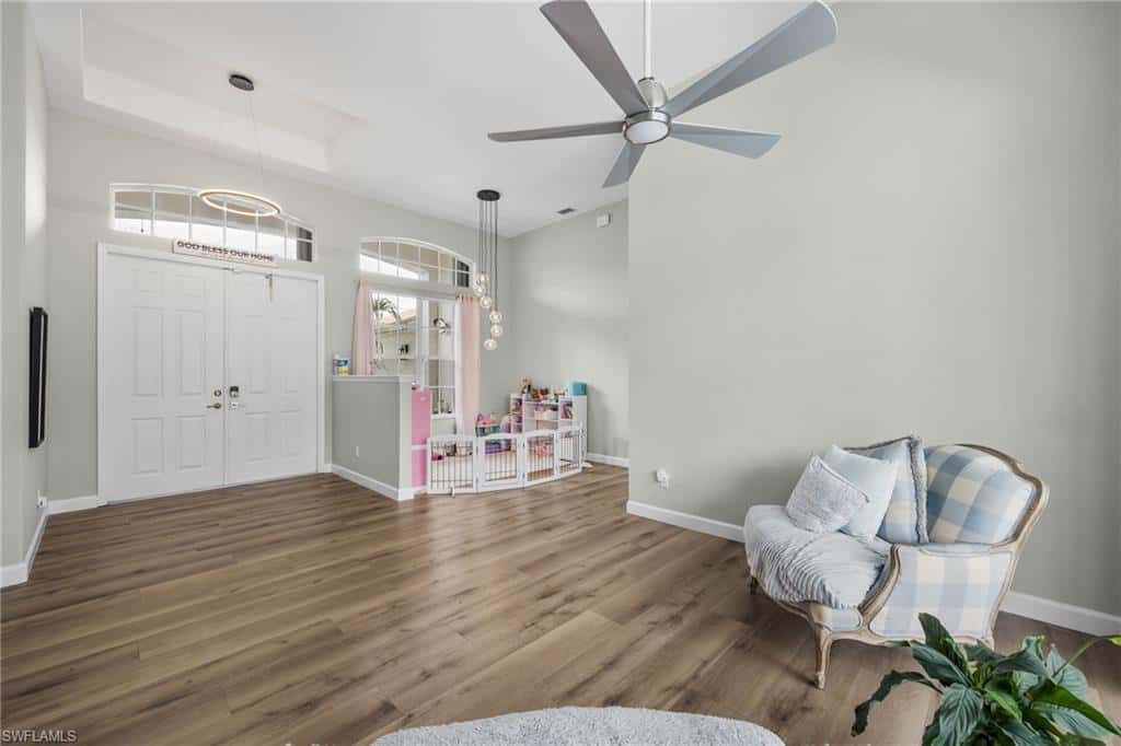 2526 Miracle Pkwy, Cape Coral, photo 6