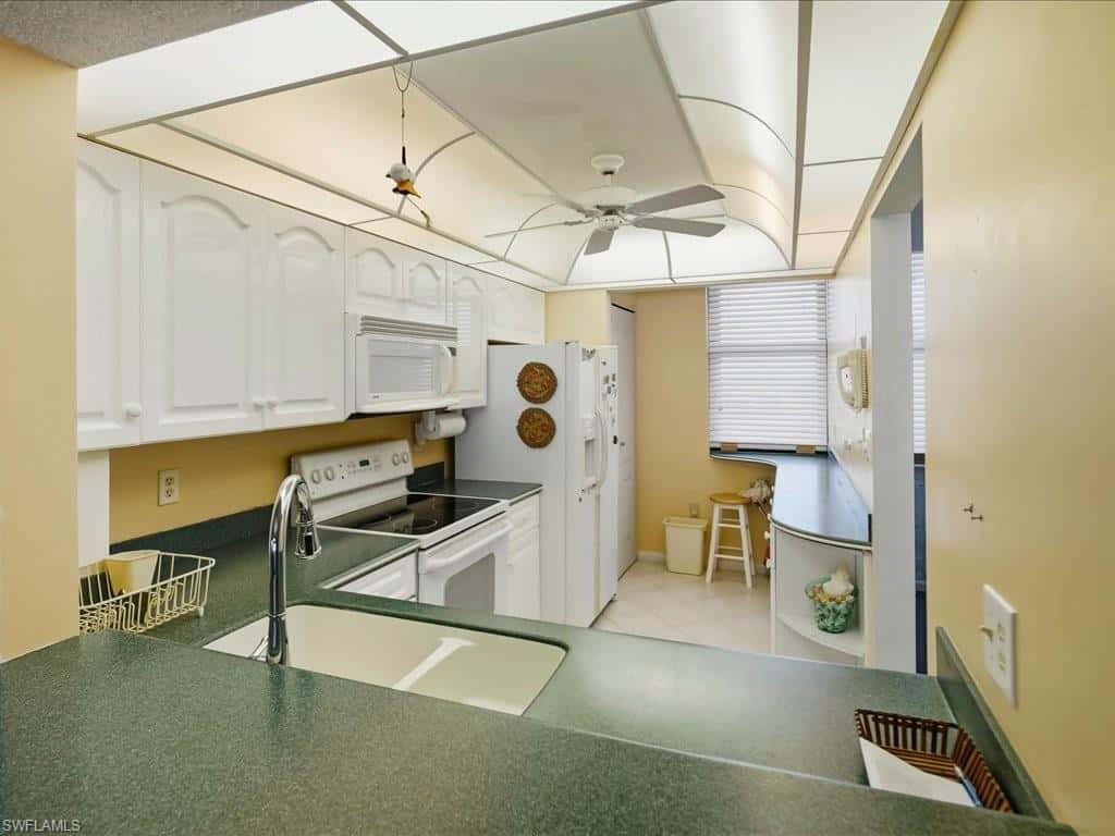 320 Seaview Ct #904, Marco Island, photo 22